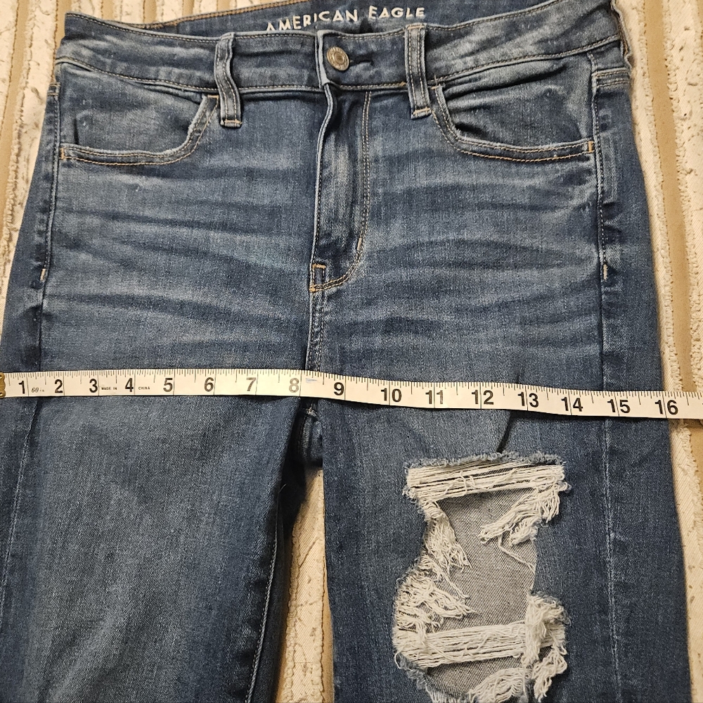 American Eagle Upcycled Ne(x)t Level Strecth Ripped Hi-Rise Jegging Destroyed 6 - Picture 11 of 14